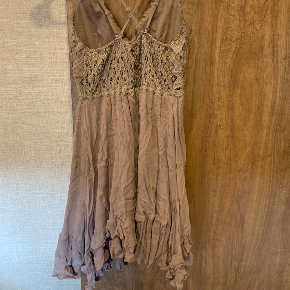 Lace Peekaboo Asymmetrical Dress - Picture 3 of 4